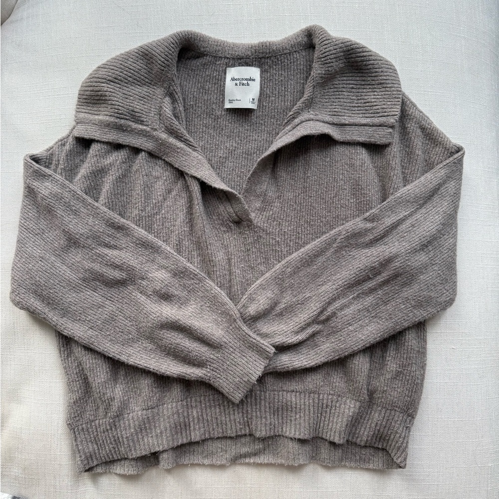 Abercrombie & Fitch Taupe Ribbed Collared Pullover Sweater